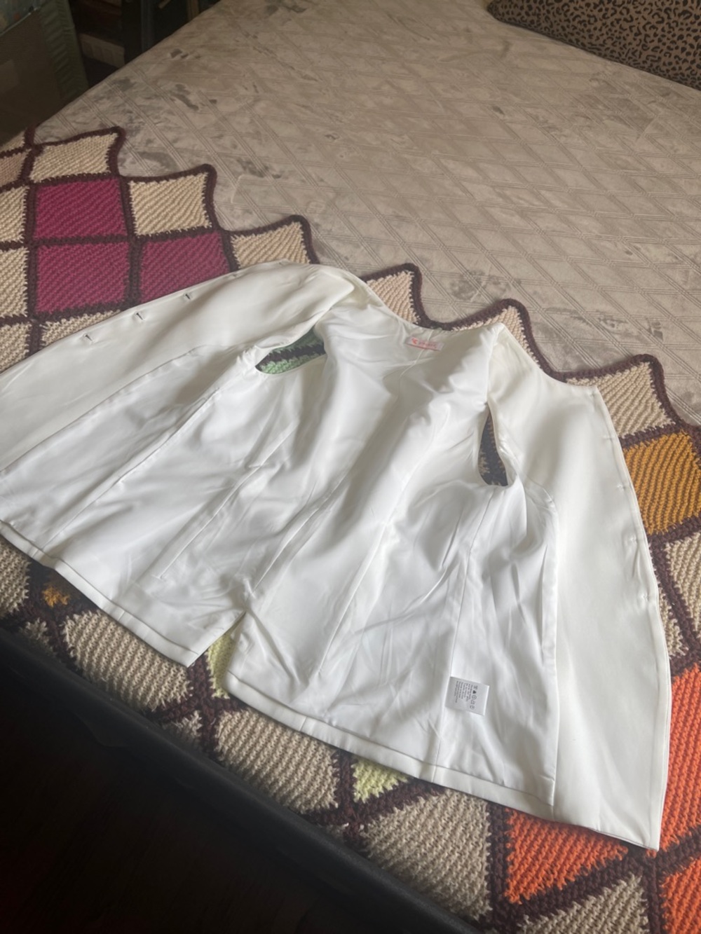 KIRUNDO White Sleeveless Tailored Vest - Picture 5 of 8